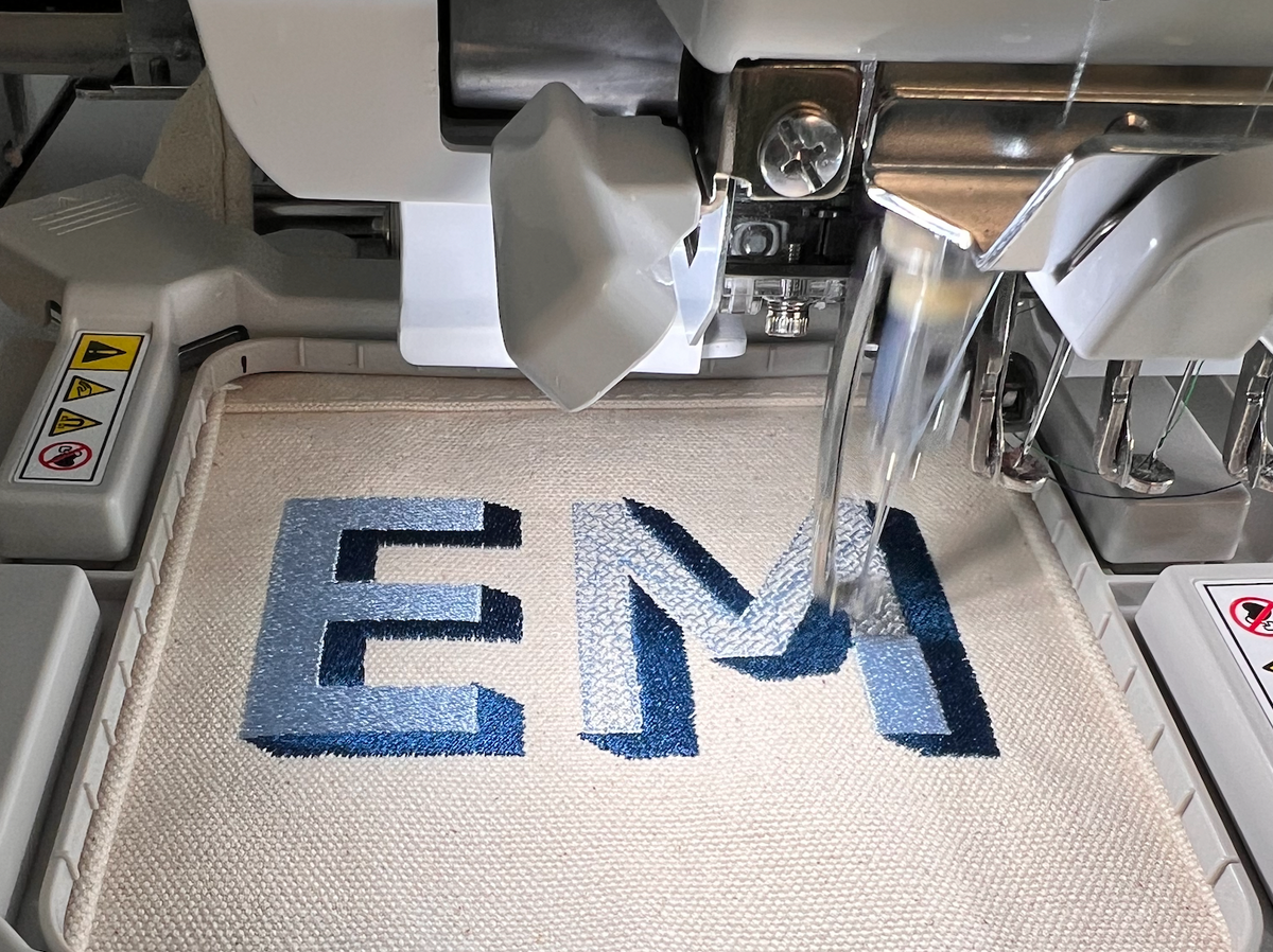 single monogram up to 4 inches
